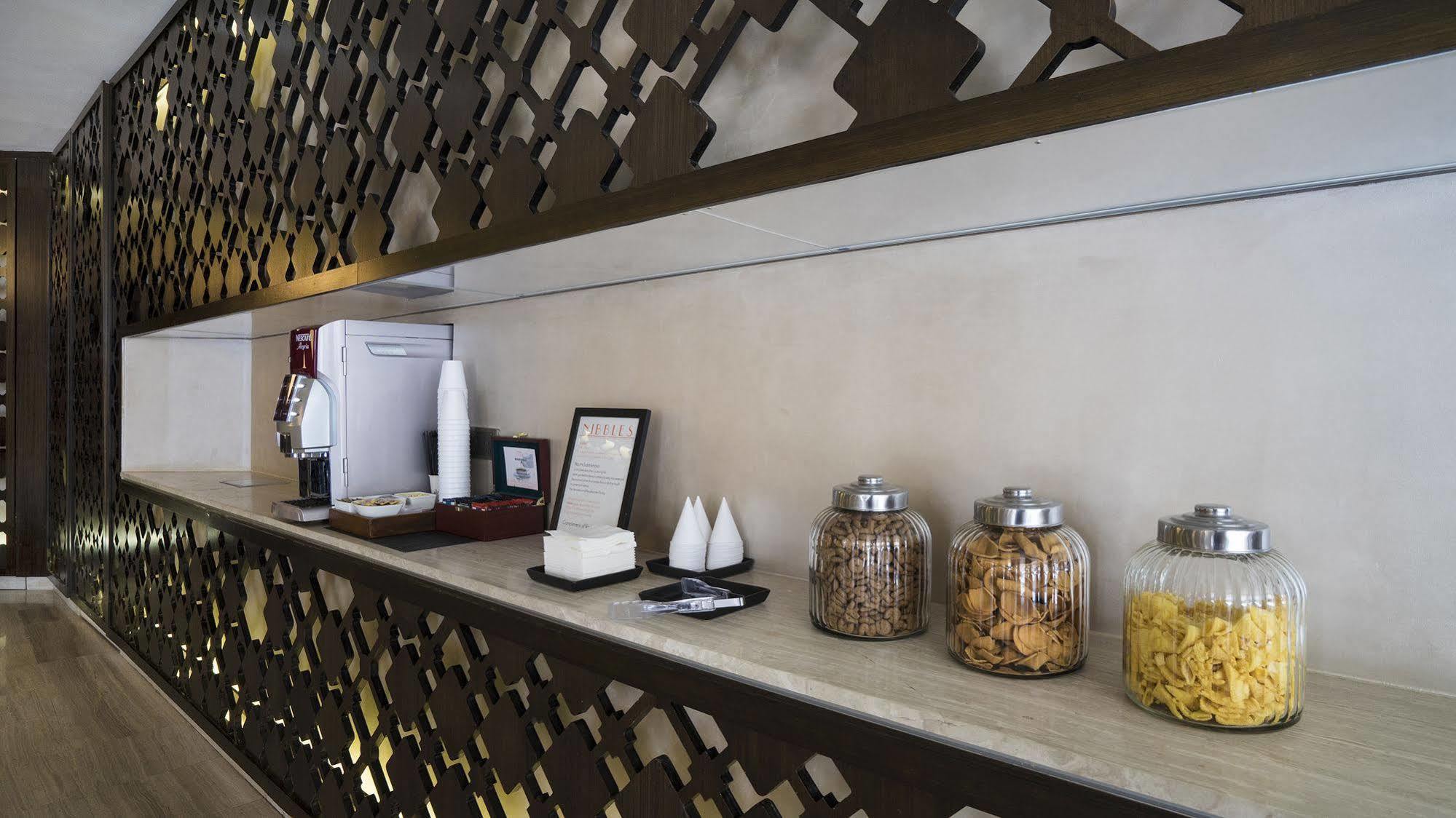 Zen Premium Outram Park Hotell Singapore Exteriör bild